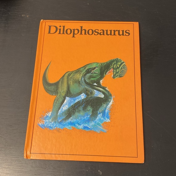 Vintage Rourke Dinosaur Library 7 Books Yellow Orange Peach Decorative Bookshelf - Picture 2 of 16